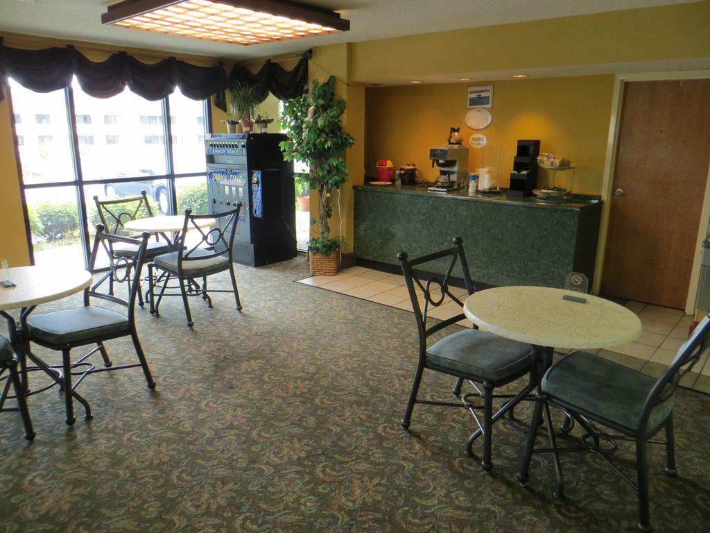 Budgetel Inn & Suites Macon Ngoại thất bức ảnh
