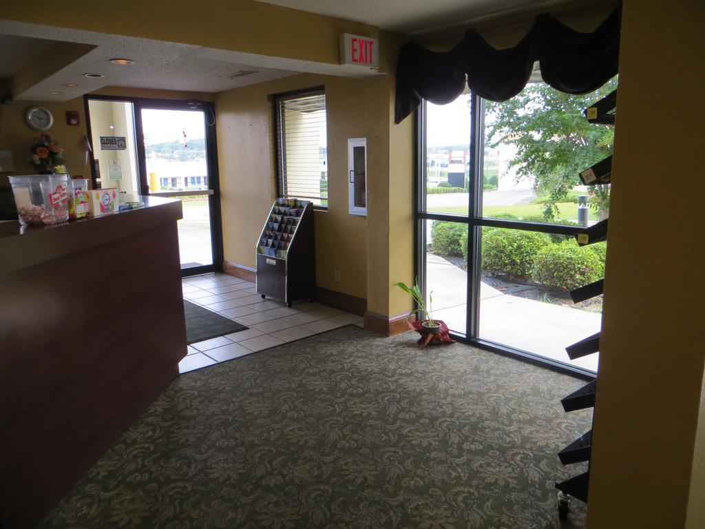 Budgetel Inn & Suites Macon Ngoại thất bức ảnh